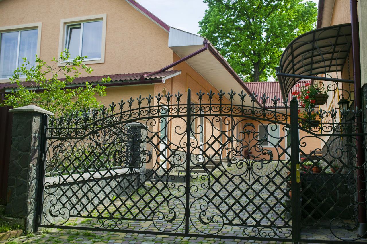 Отель U Eli Поляна Экстерьер фото